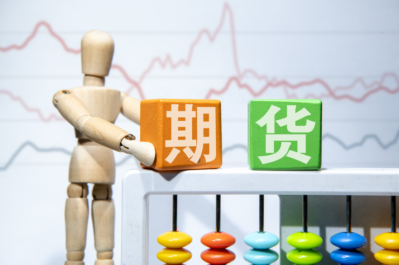 英特尔新CEO高举财务纪律，技术复兴之路艰难